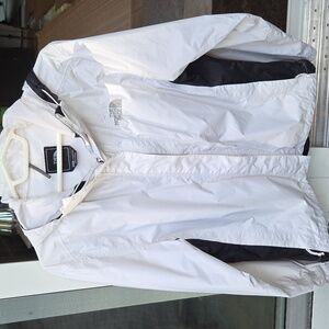 The North Face Women's White and Black Wind Or Rain Jacket